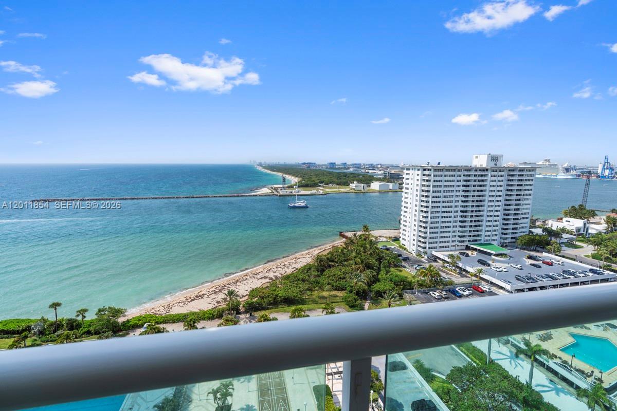 2100 S Ocean Lane 1704 Property Photo 4