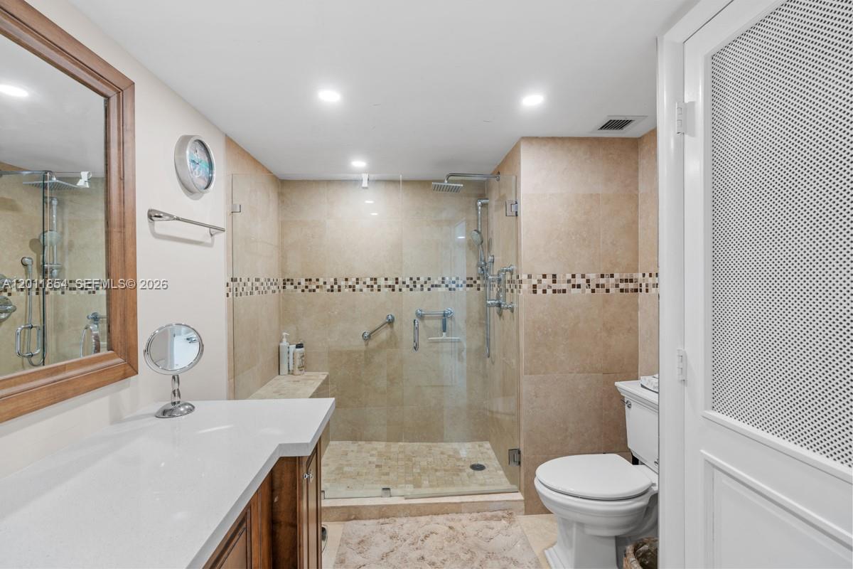 2100 S Ocean Lane 1704 Property Photo 19