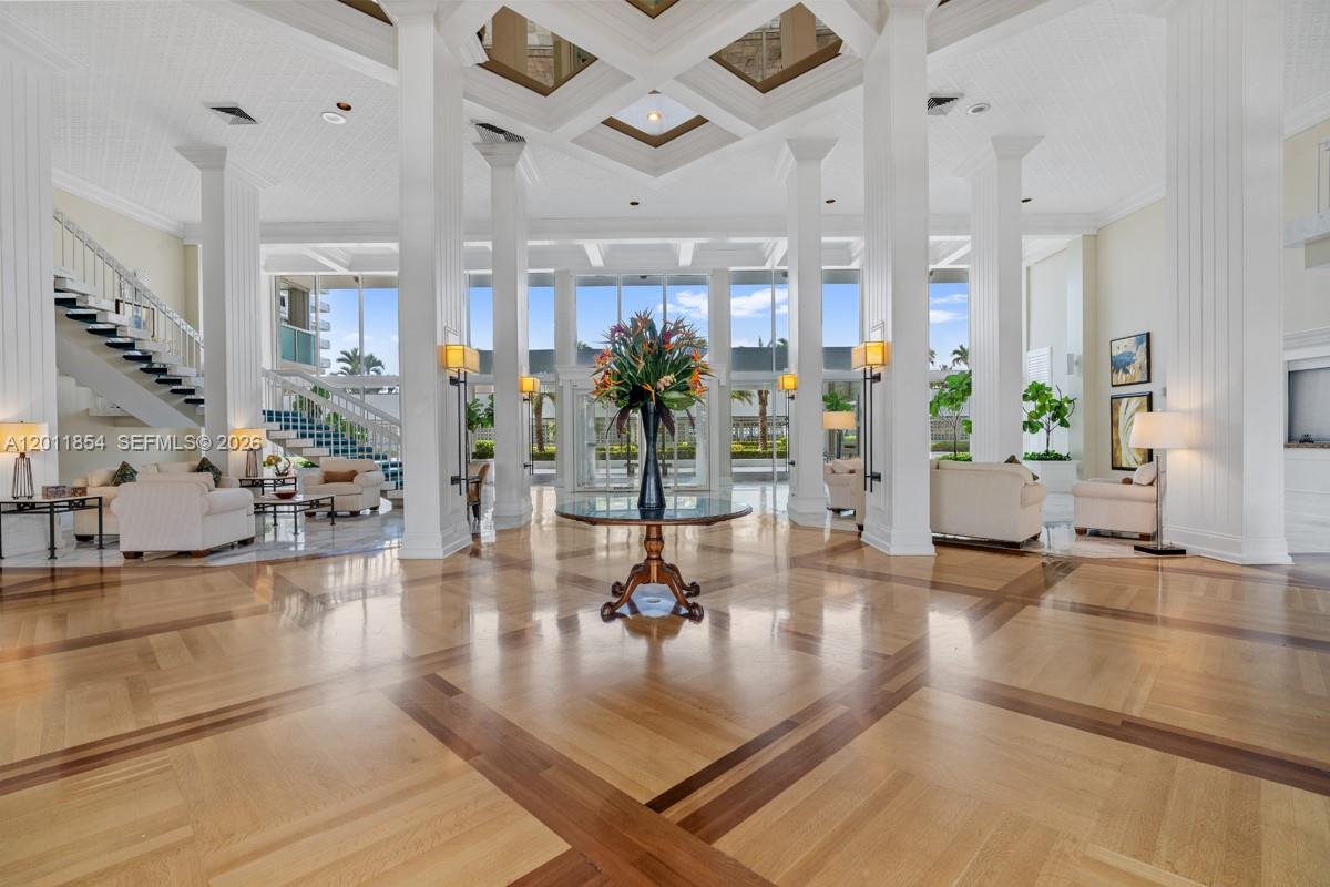 2100 S Ocean Lane 1704 Property Photo 22