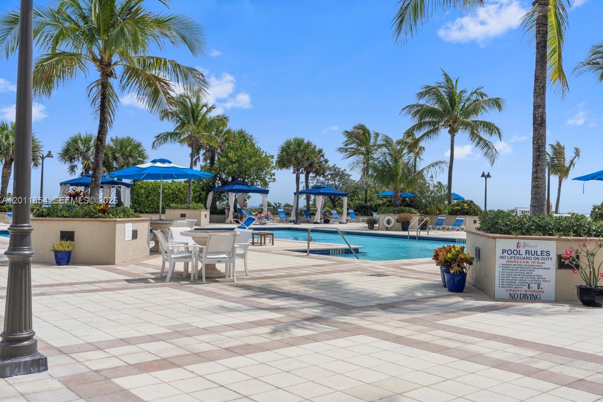 2100 S Ocean Lane 1704 Property Photo 25