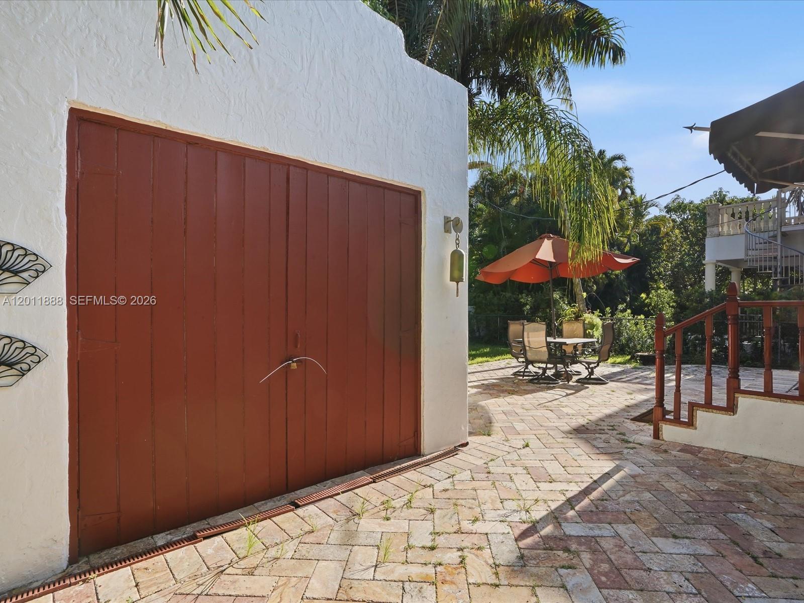 1137 Asturia Avenue Property Photo 10