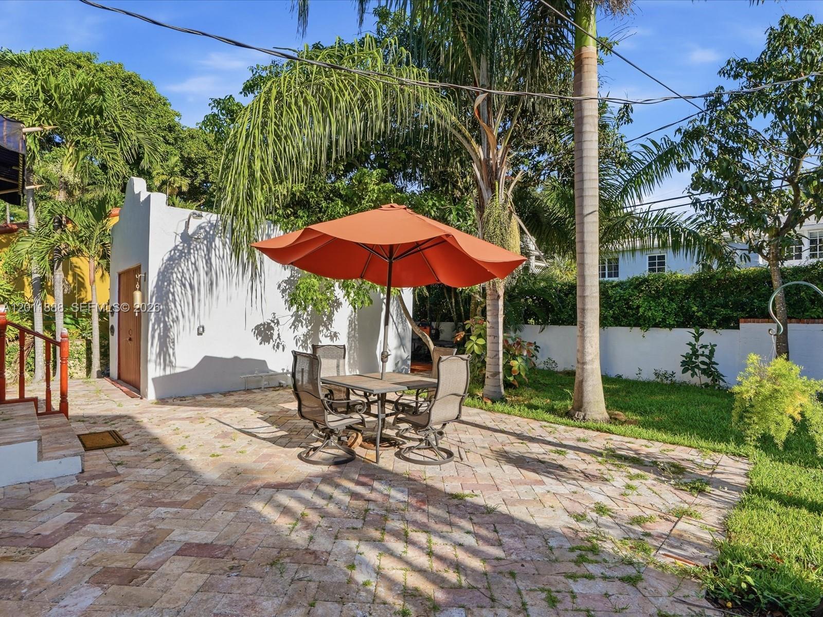 1137 Asturia Avenue Property Photo 15
