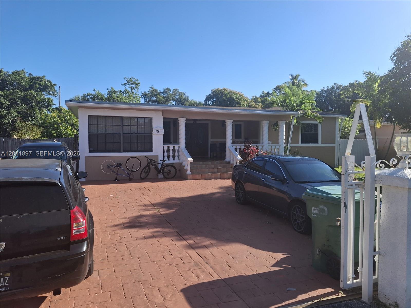 A12011897 Property Photo 2