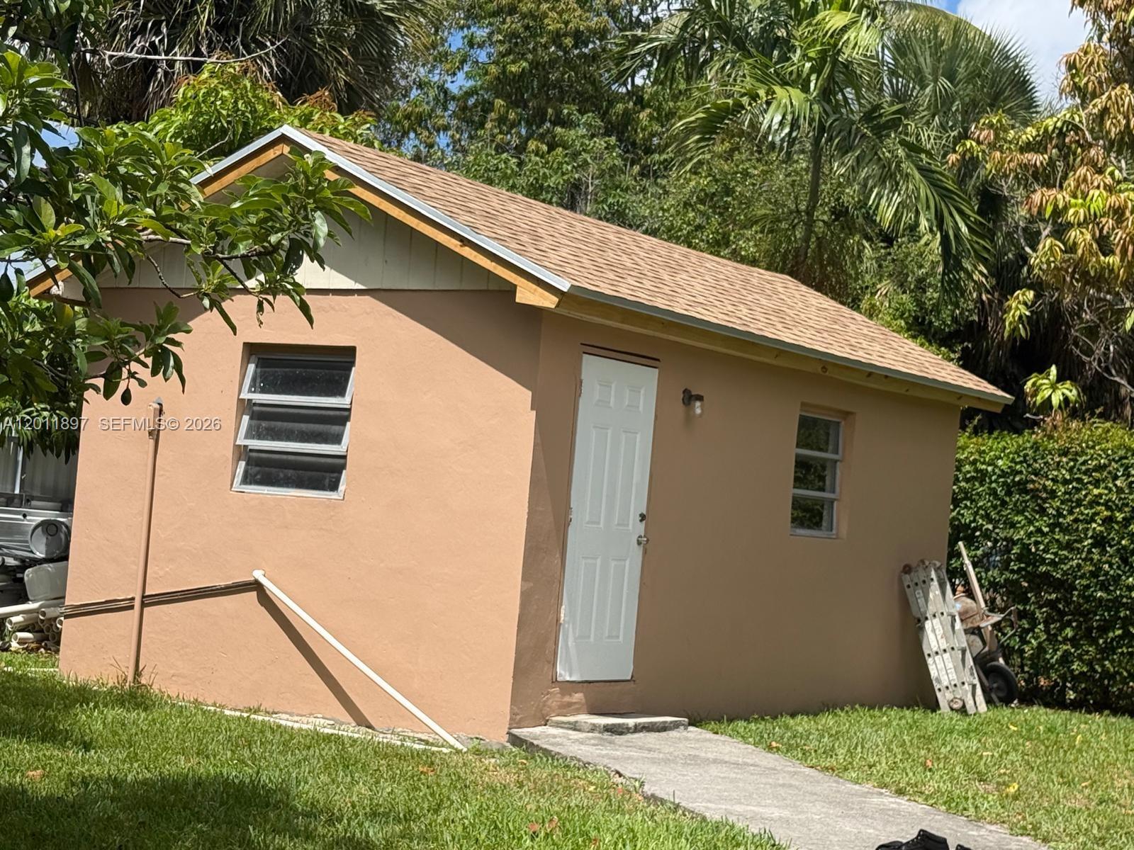 A12011897 Property Photo 4
