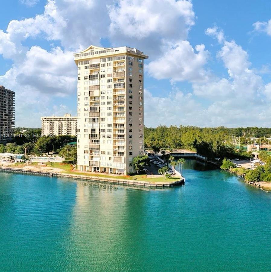 11111 Biscayne Boulevard 2h Property Photo 4