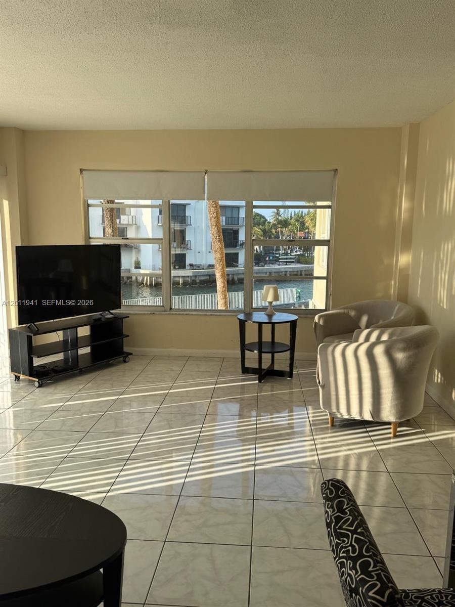 11111 Biscayne Boulevard 2h Property Photo 6