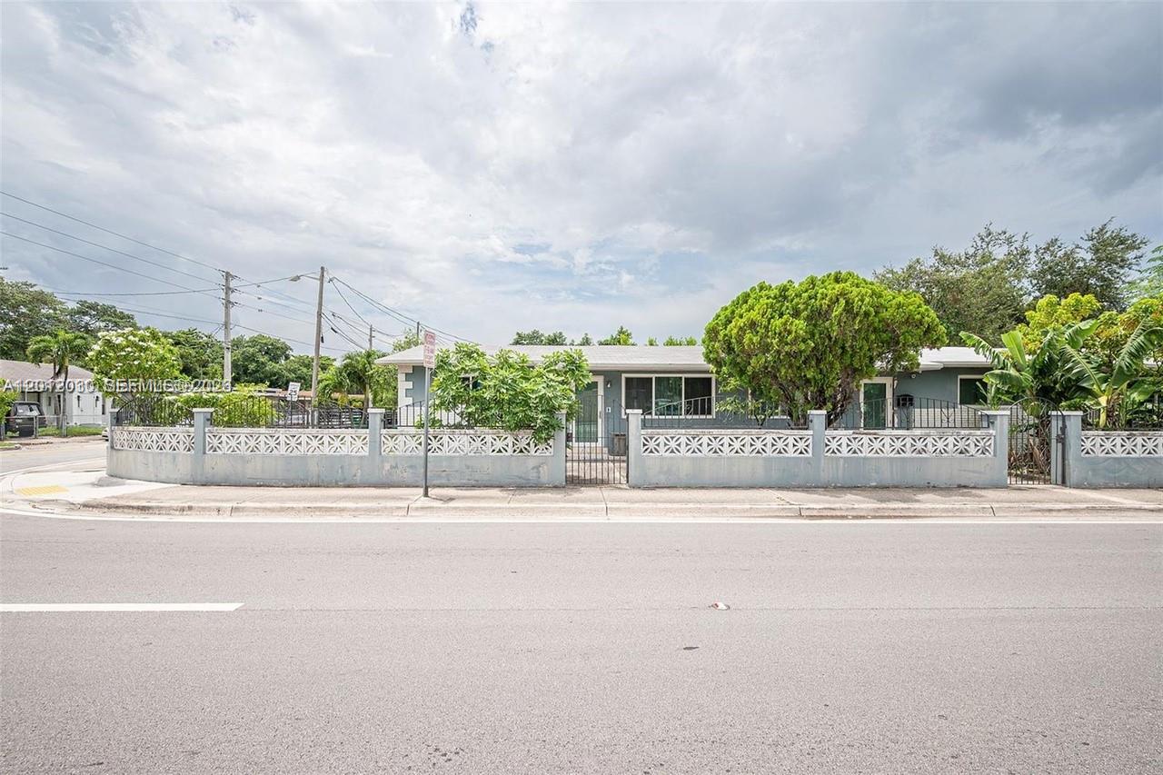 5204 N Miami Avenue Property Photo 1