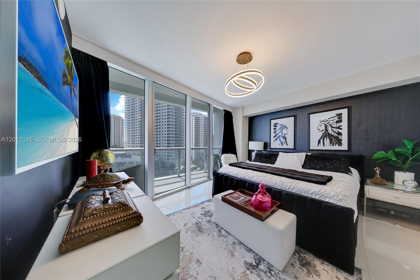 465 Brickell Avenue 1019 Property Photo 9