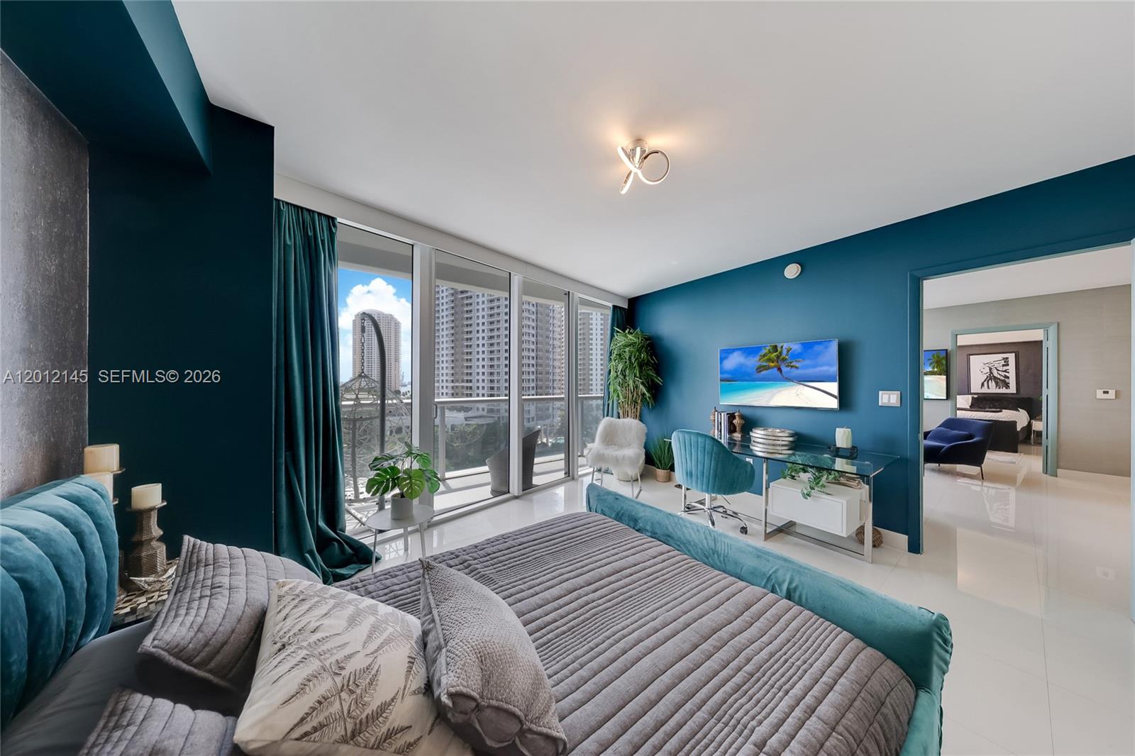 465 Brickell Avenue 1019 Property Photo 12