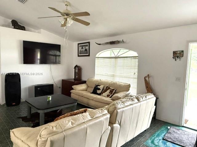 2416 Vance Avenue Property Photo 8