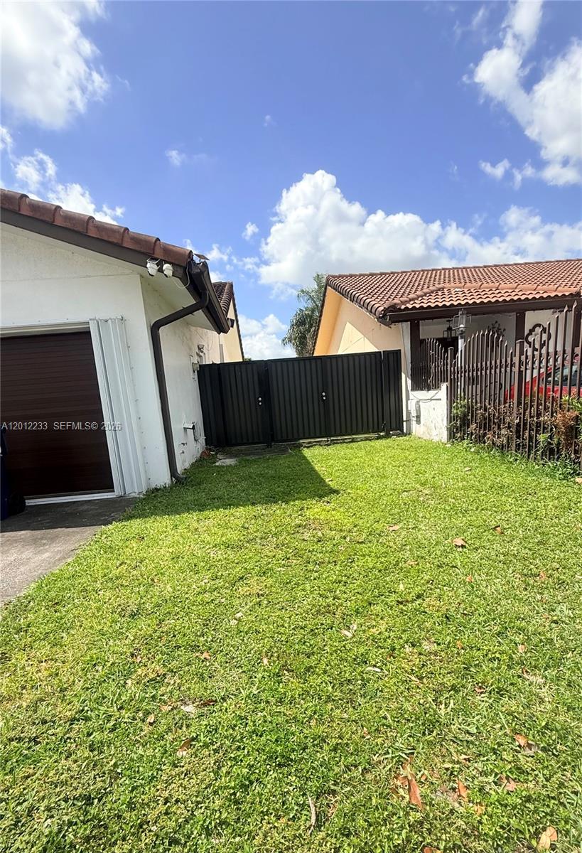 A12012233 Property Photo 2