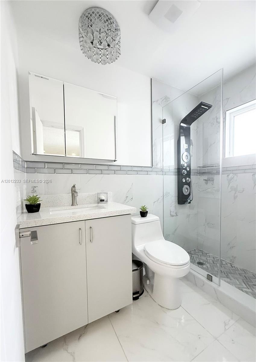 A12012233 Property Photo 14