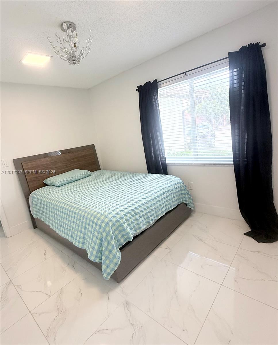 A12012233 Property Photo 17