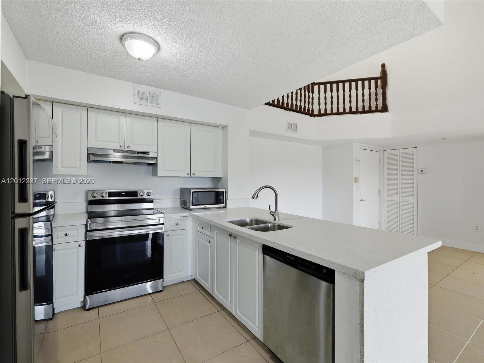 A12012237 Property Photo 9