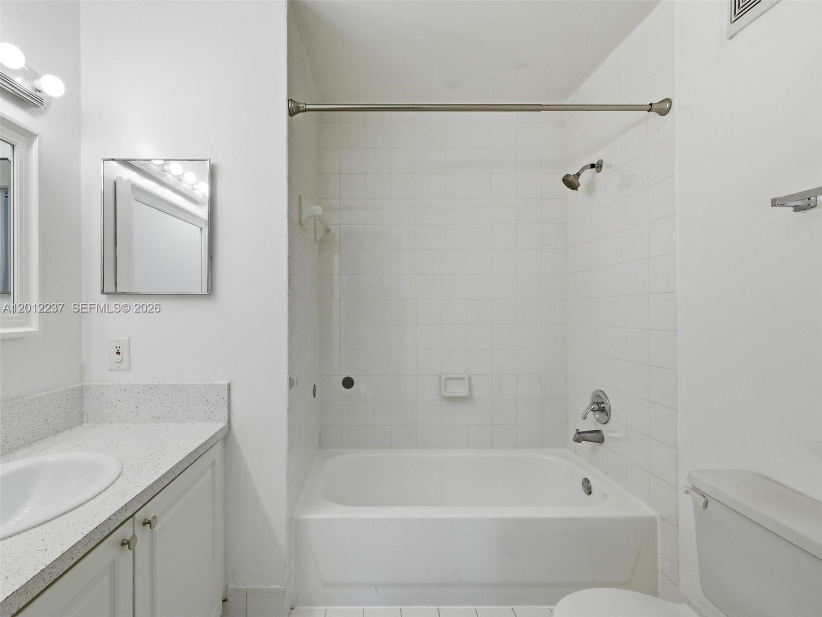 A12012237 Property Photo 20