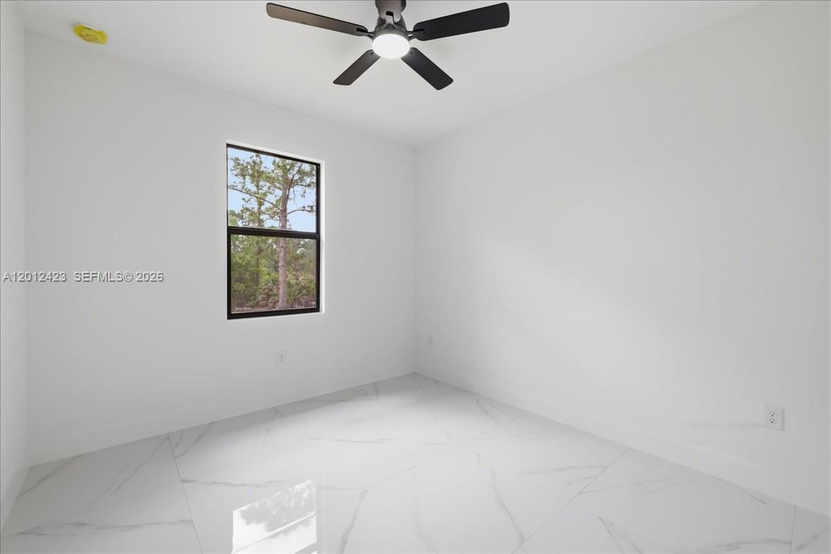 1032 Candlelight Drive Property Photo 26