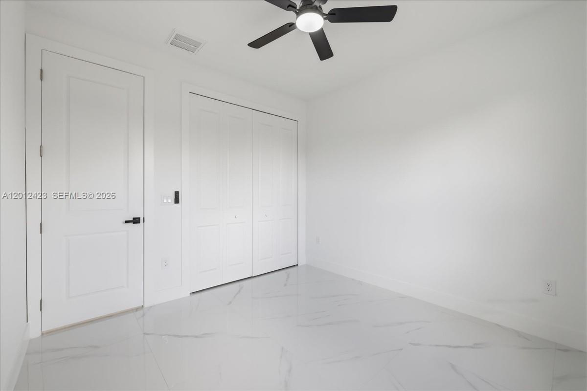 1032 Candlelight Drive Property Photo 30