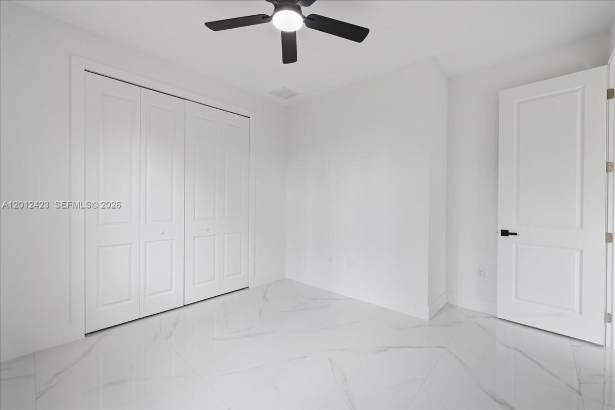 1032 Candlelight Drive Property Photo 32