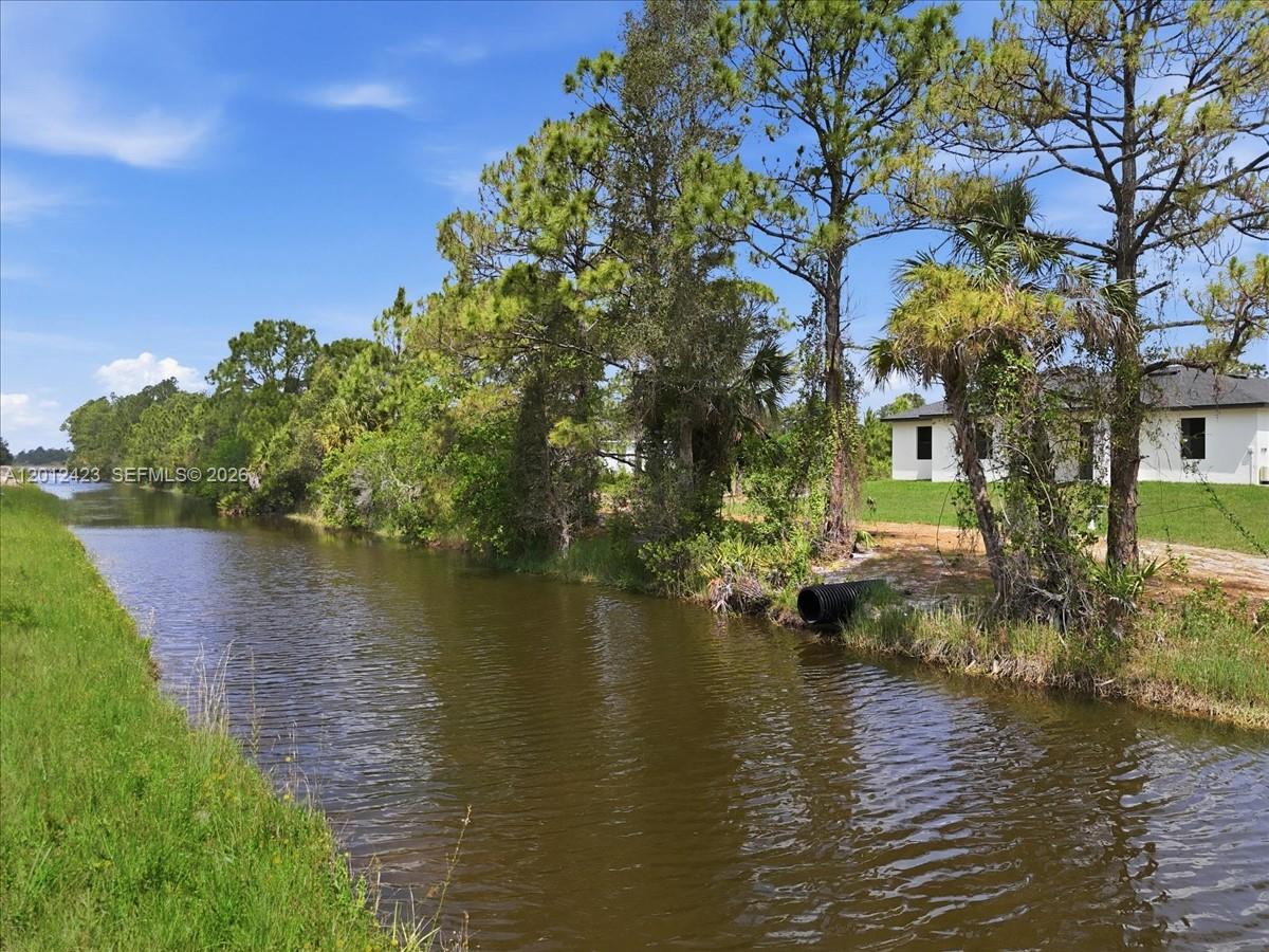 1032 Candlelight Drive Property Photo 47