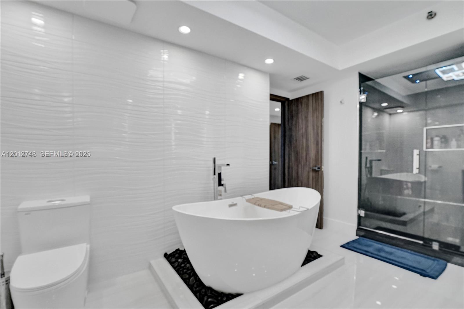 20281 E Country Club Drive Ph14 Property Photo 50