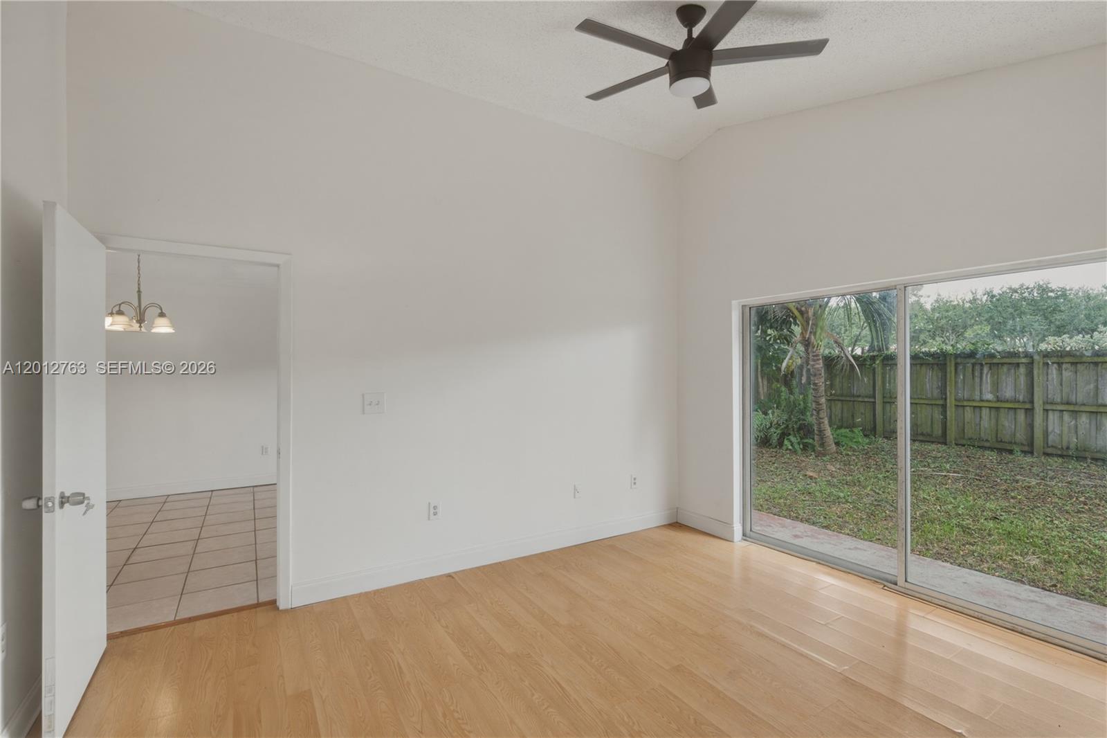 9992 Periwinkle Street Property Photo 4