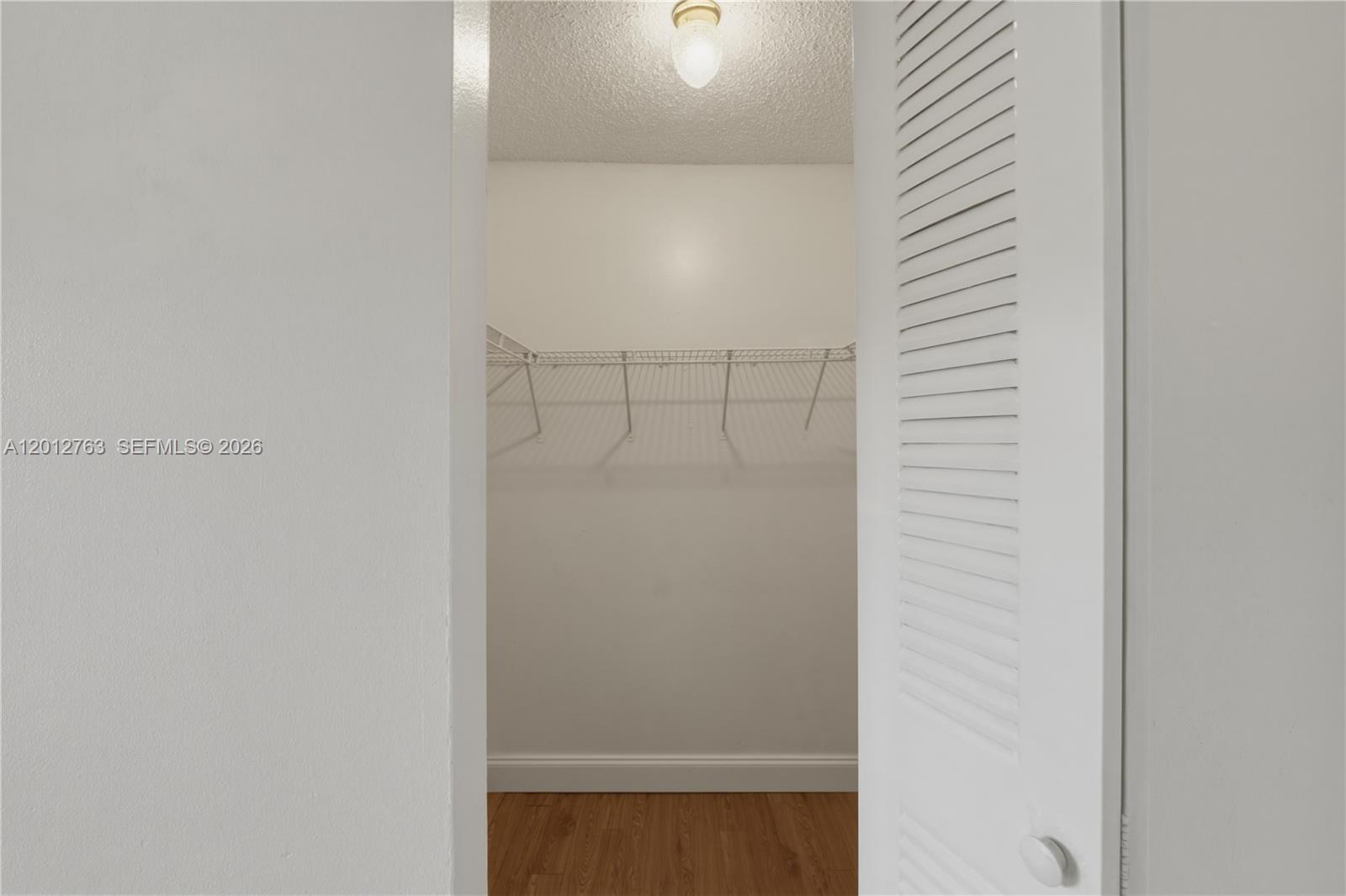 9992 Periwinkle Street Property Photo 5