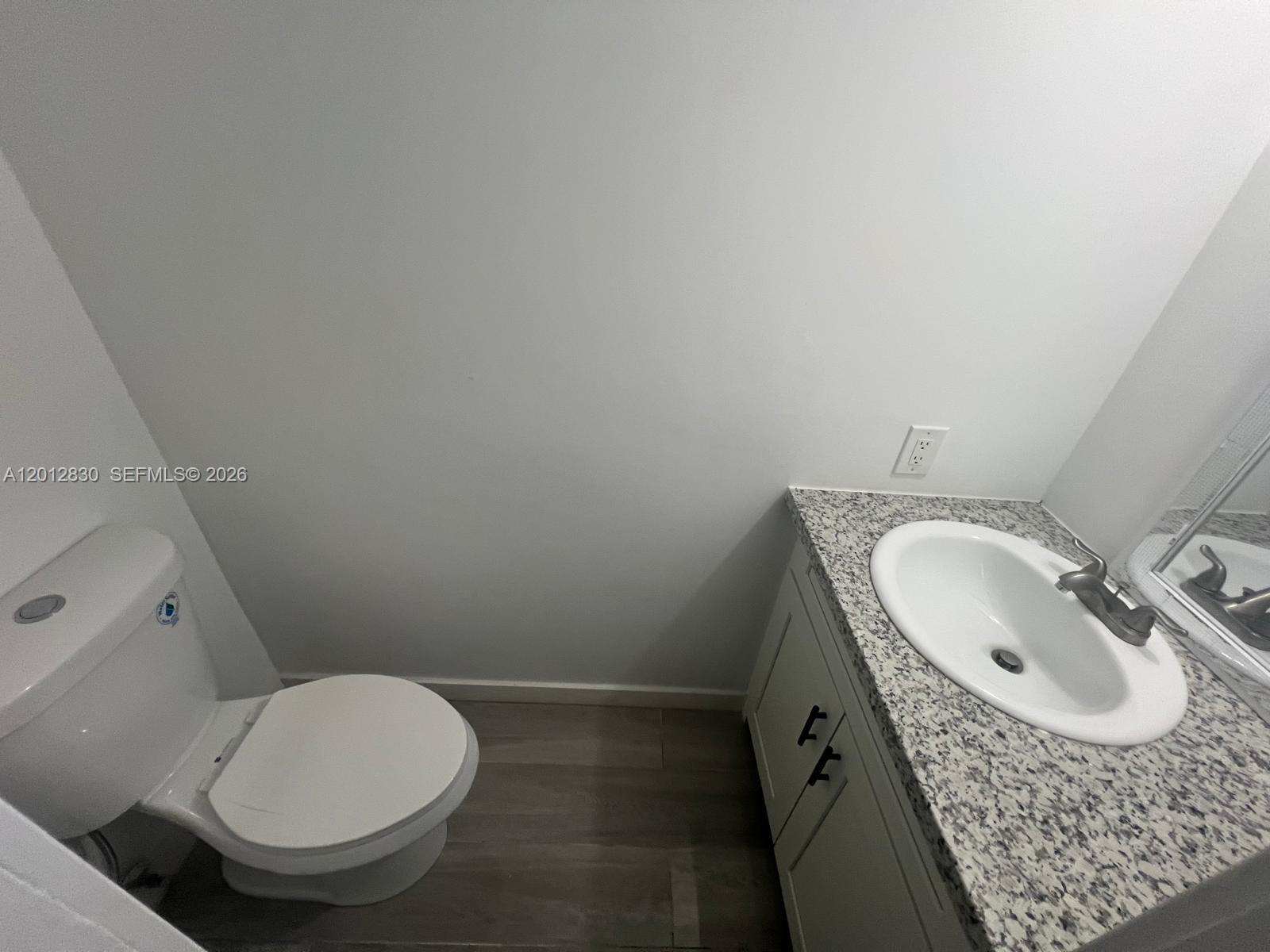 1560 Ne 151st Street 102 Property Photo 11
