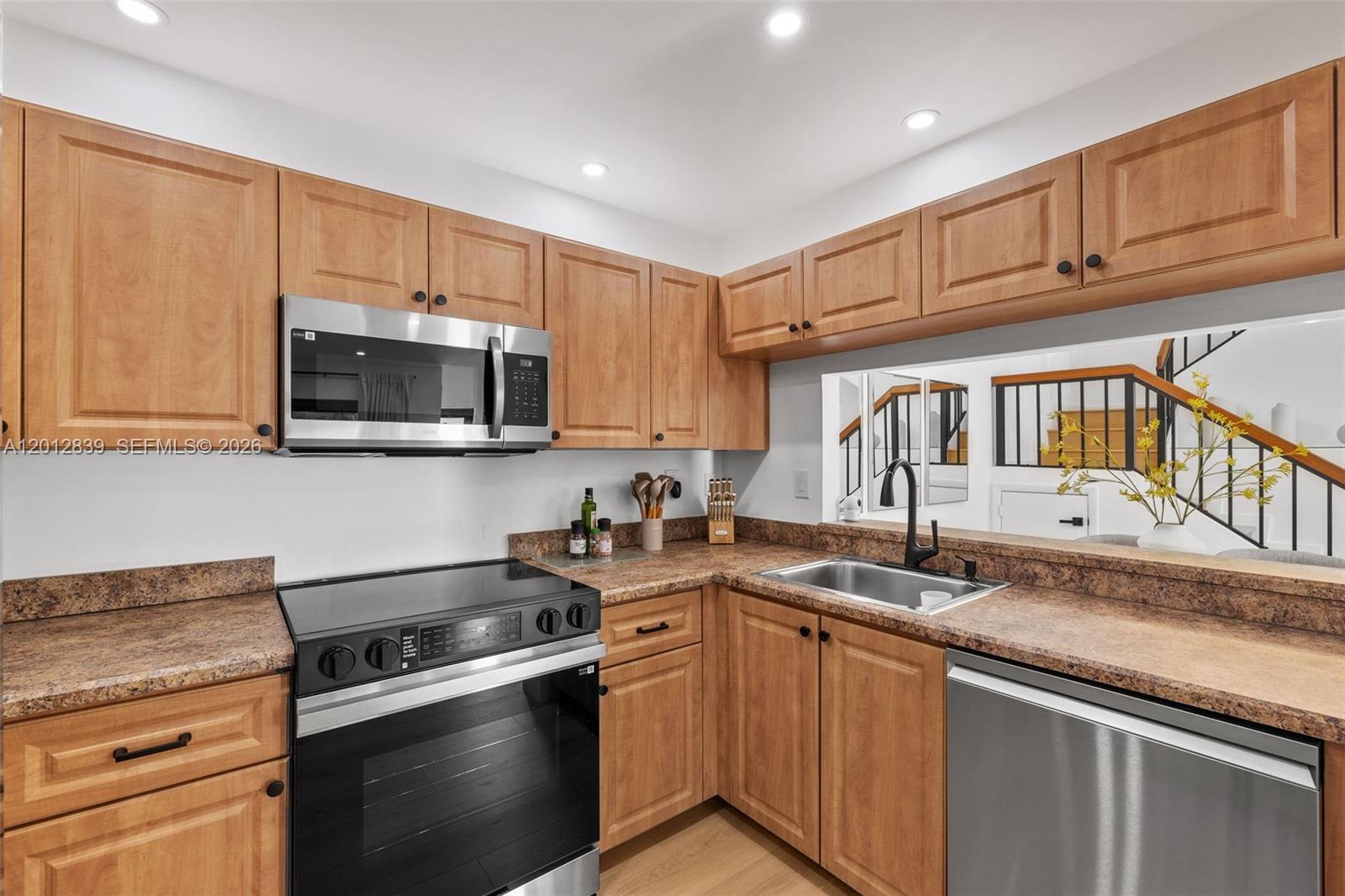 21216 Harbor Way 158-15 Property Photo 16