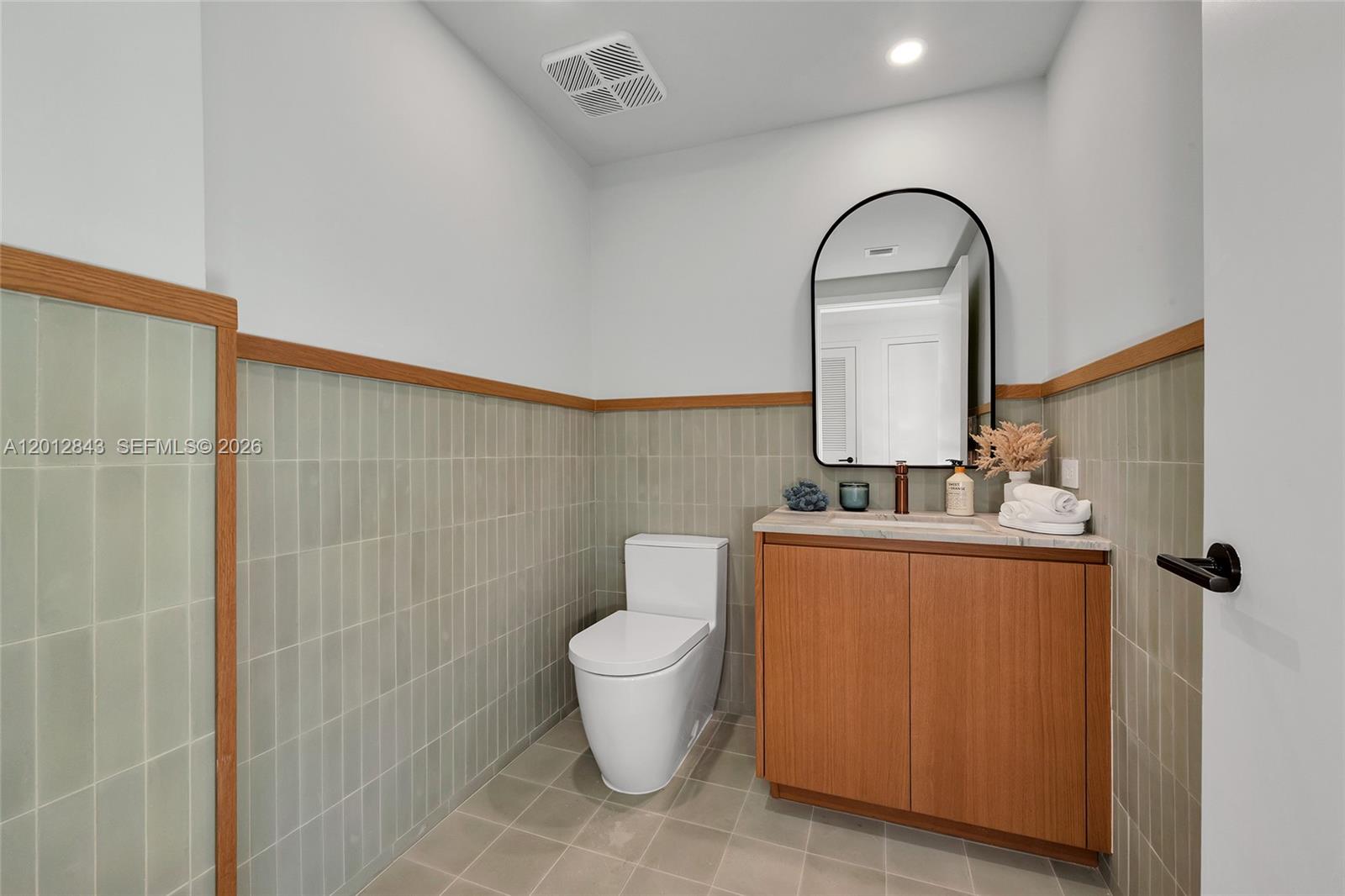 1176 97th Street 809 Property Photo 27
