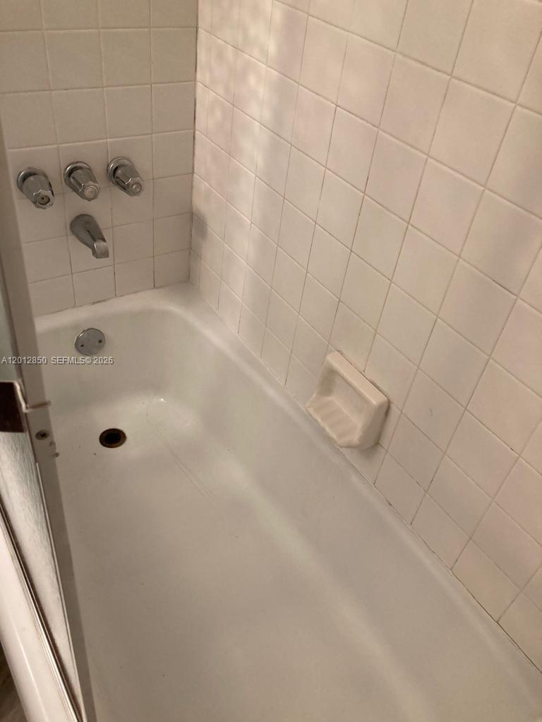 A12012850 Property Photo 13