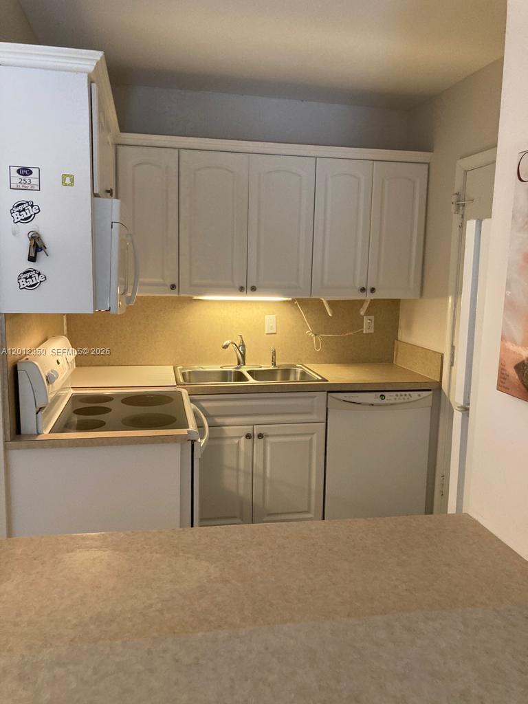 A12012850 Property Photo 19