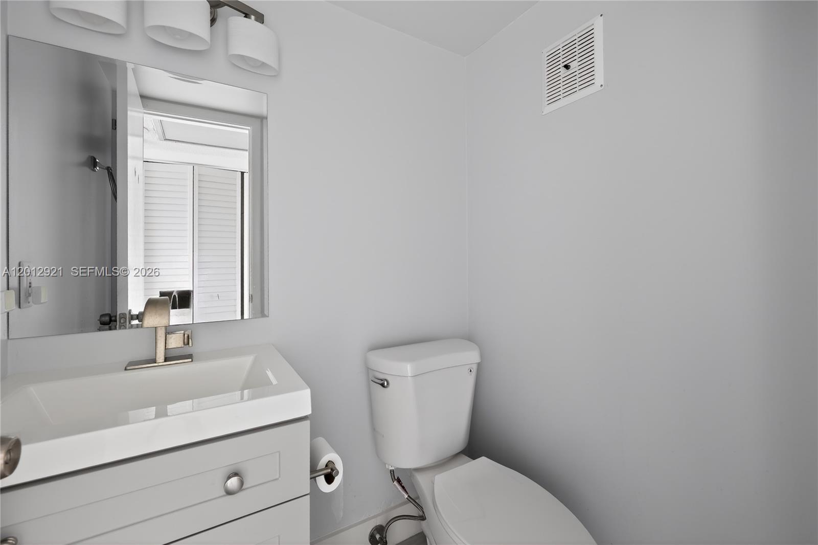 3023 Cambridge B 3023 Property Photo 14