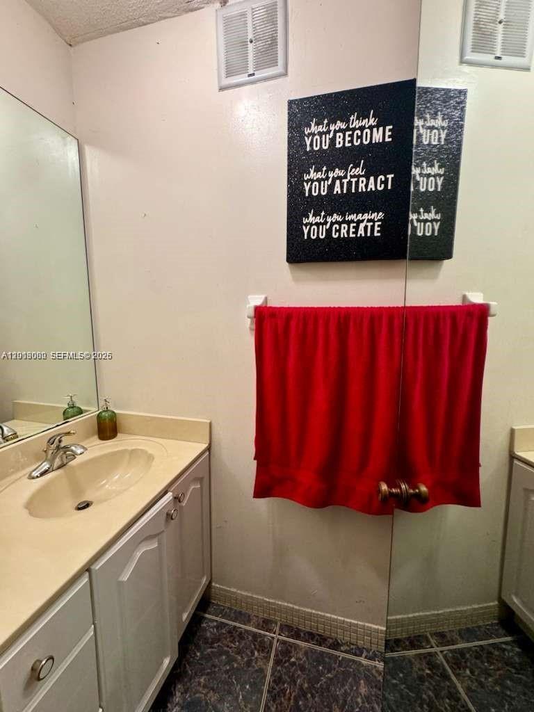 3730 Inverrary Drive 3b Property Photo 40
