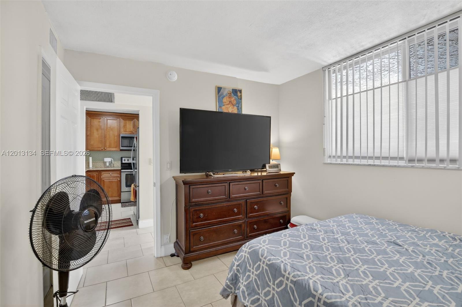 9330 Lagoon Place 307 Property Photo 25