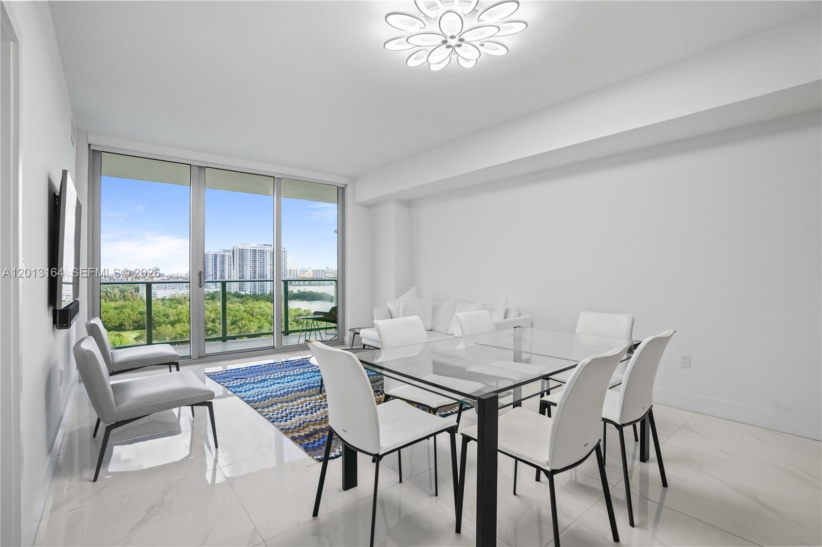 16385 Biscayne Boulevard 1402 Property Photo 3