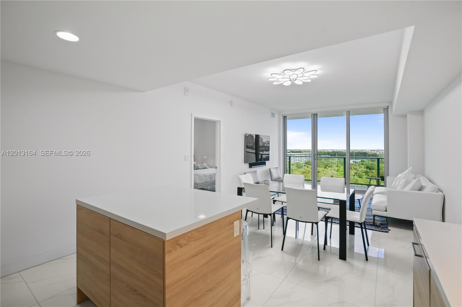 16385 Biscayne Boulevard 1402 Property Photo 5