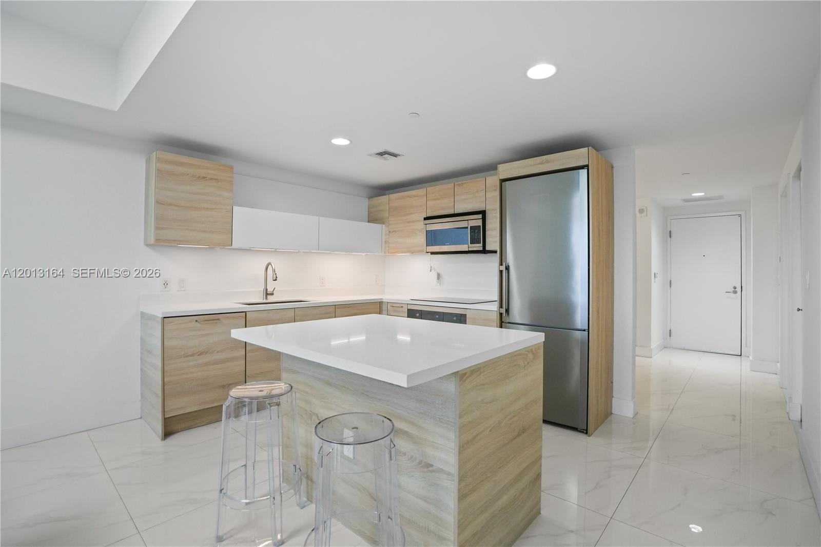 16385 Biscayne Boulevard 1402 Property Photo 6