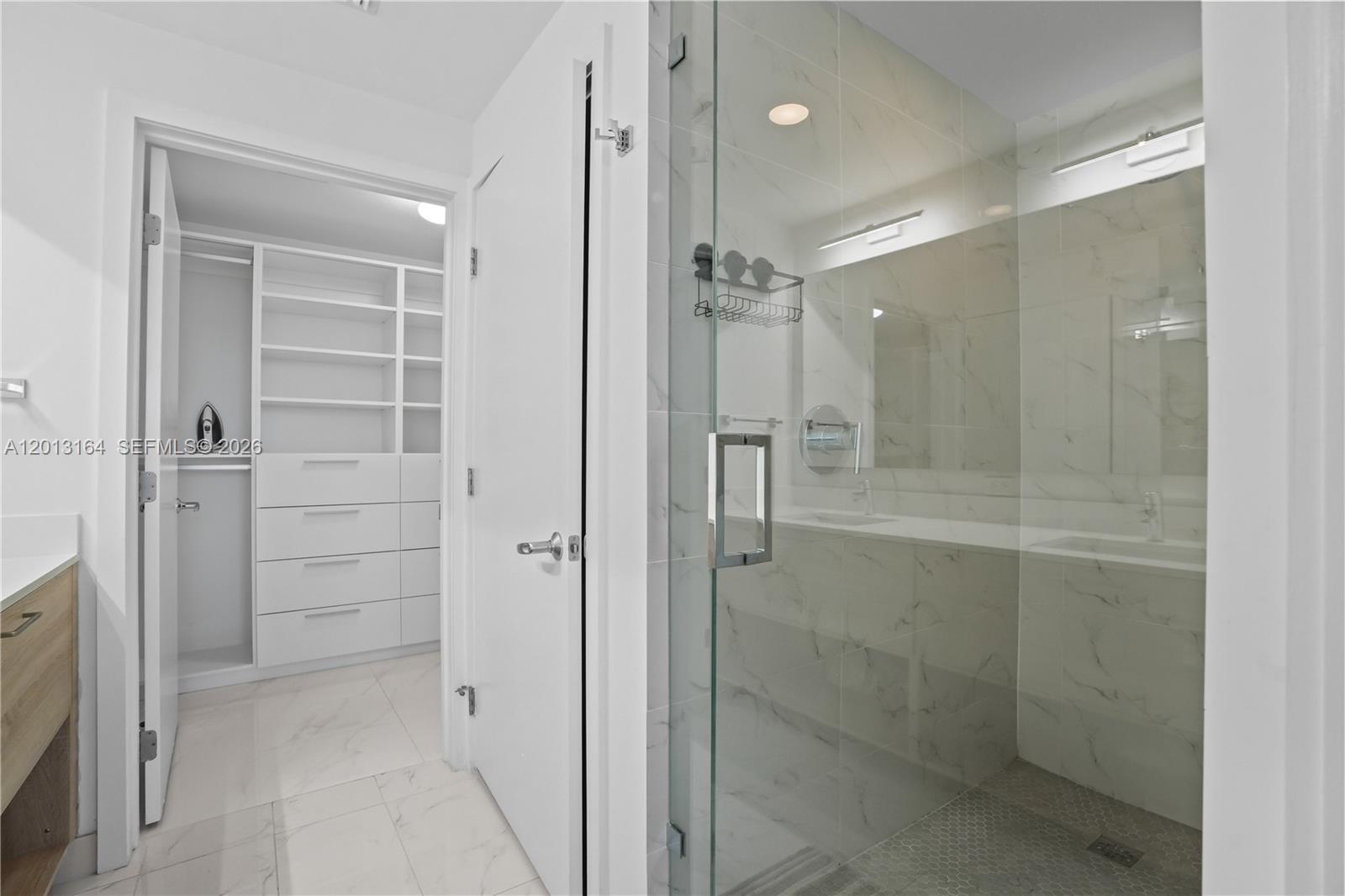 16385 Biscayne Boulevard 1402 Property Photo 16