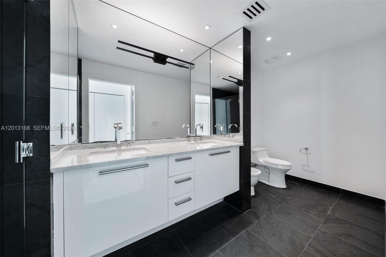 900 Biscayne Boulevard 4006 Property Photo 8