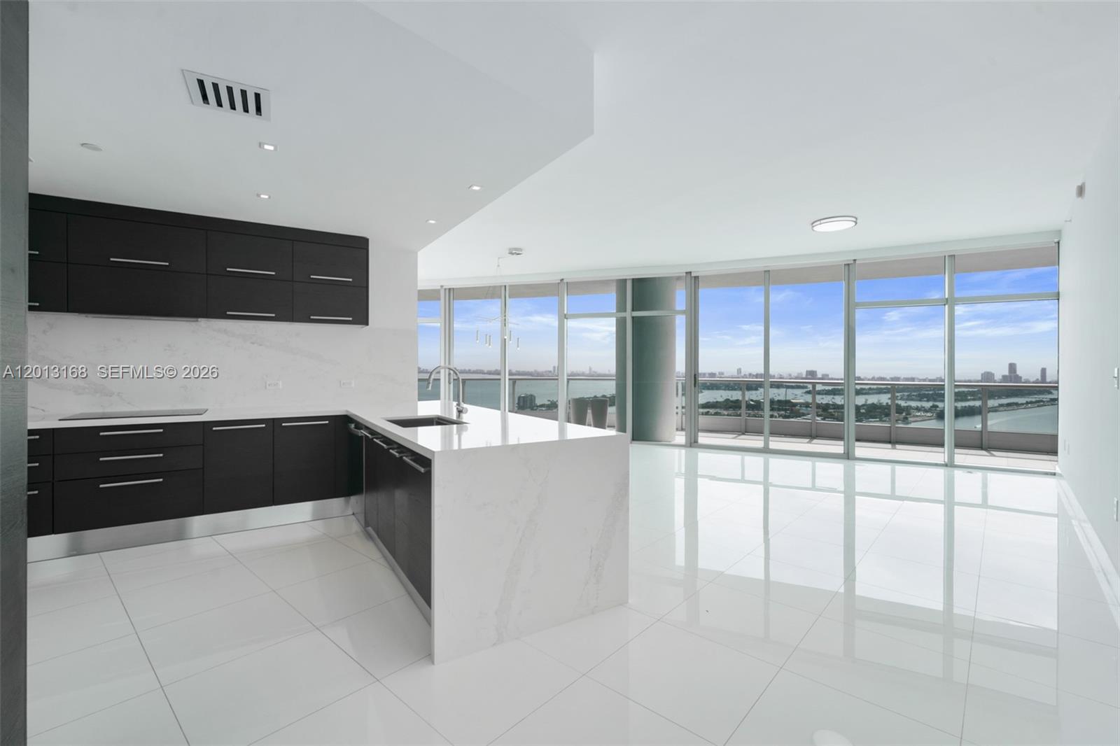 900 Biscayne Boulevard 4006 Property Photo 16
