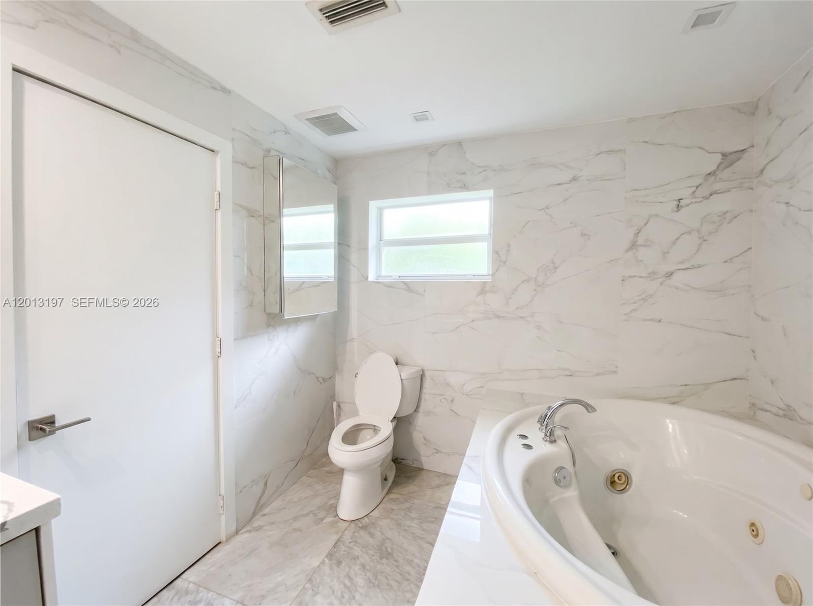 21335 Ne 19th Court Property Photo 25