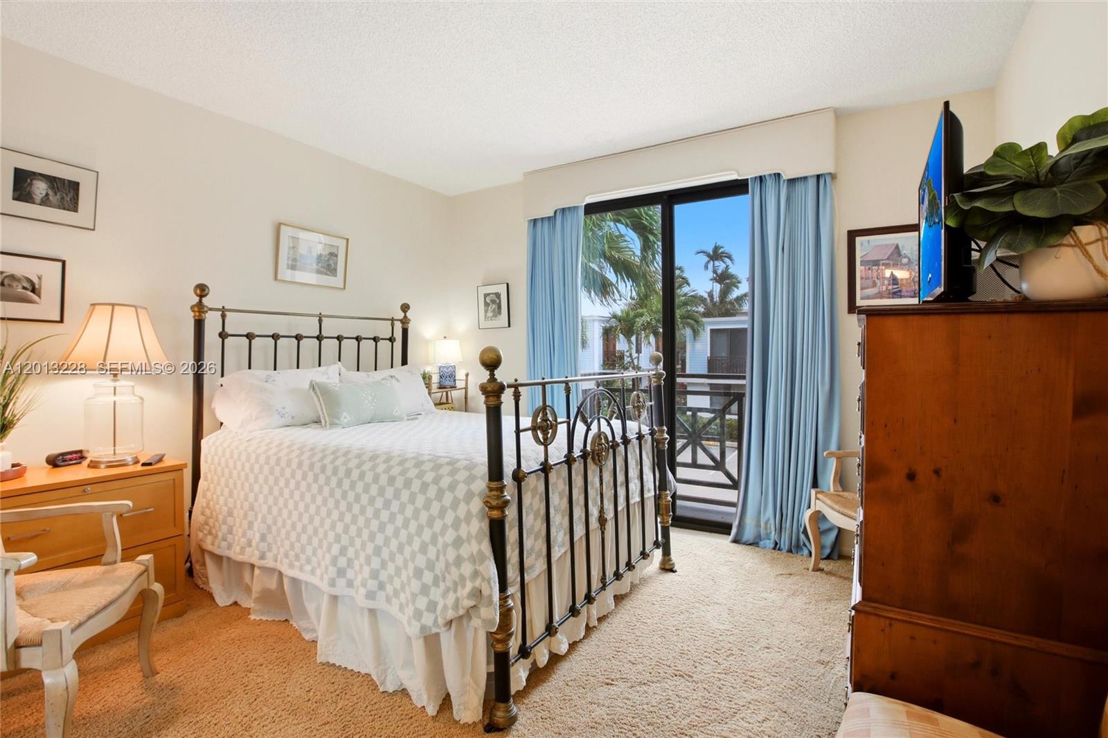 1620 S Ocean Lane 236 Property Photo 11