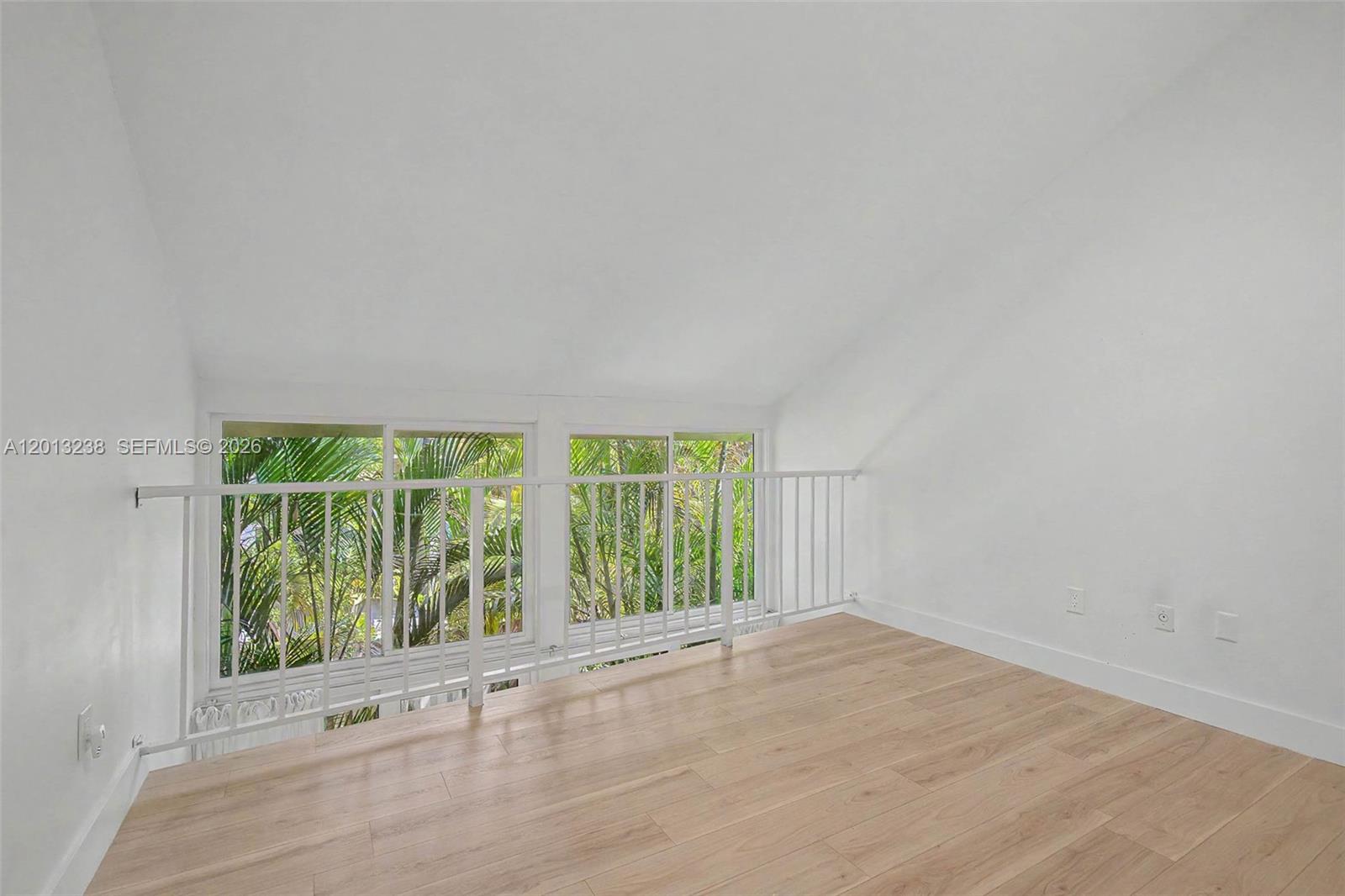 2984 Mary Street Property Photo 19