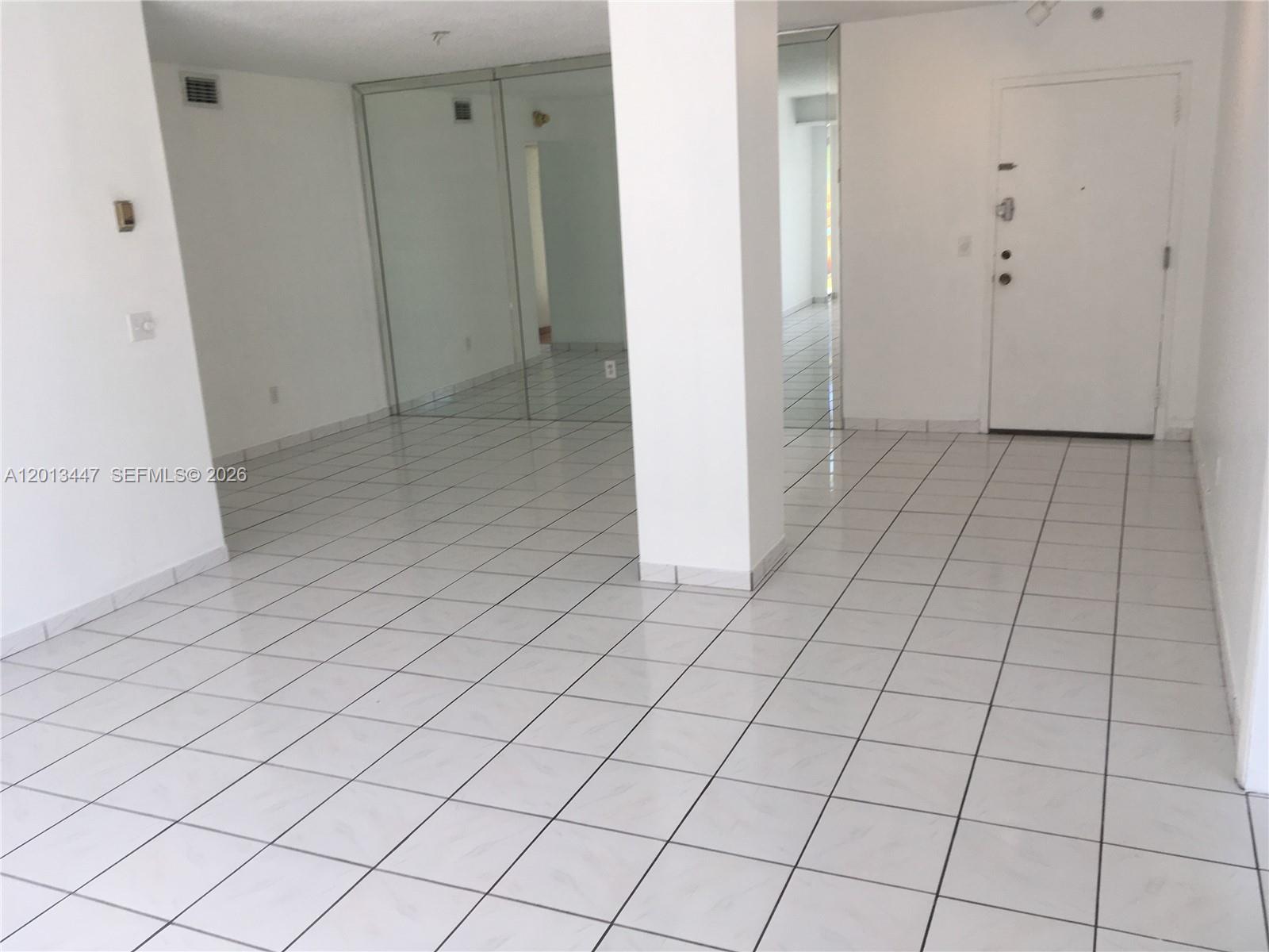 77 Crandon Boulevard 2e Property Photo 4