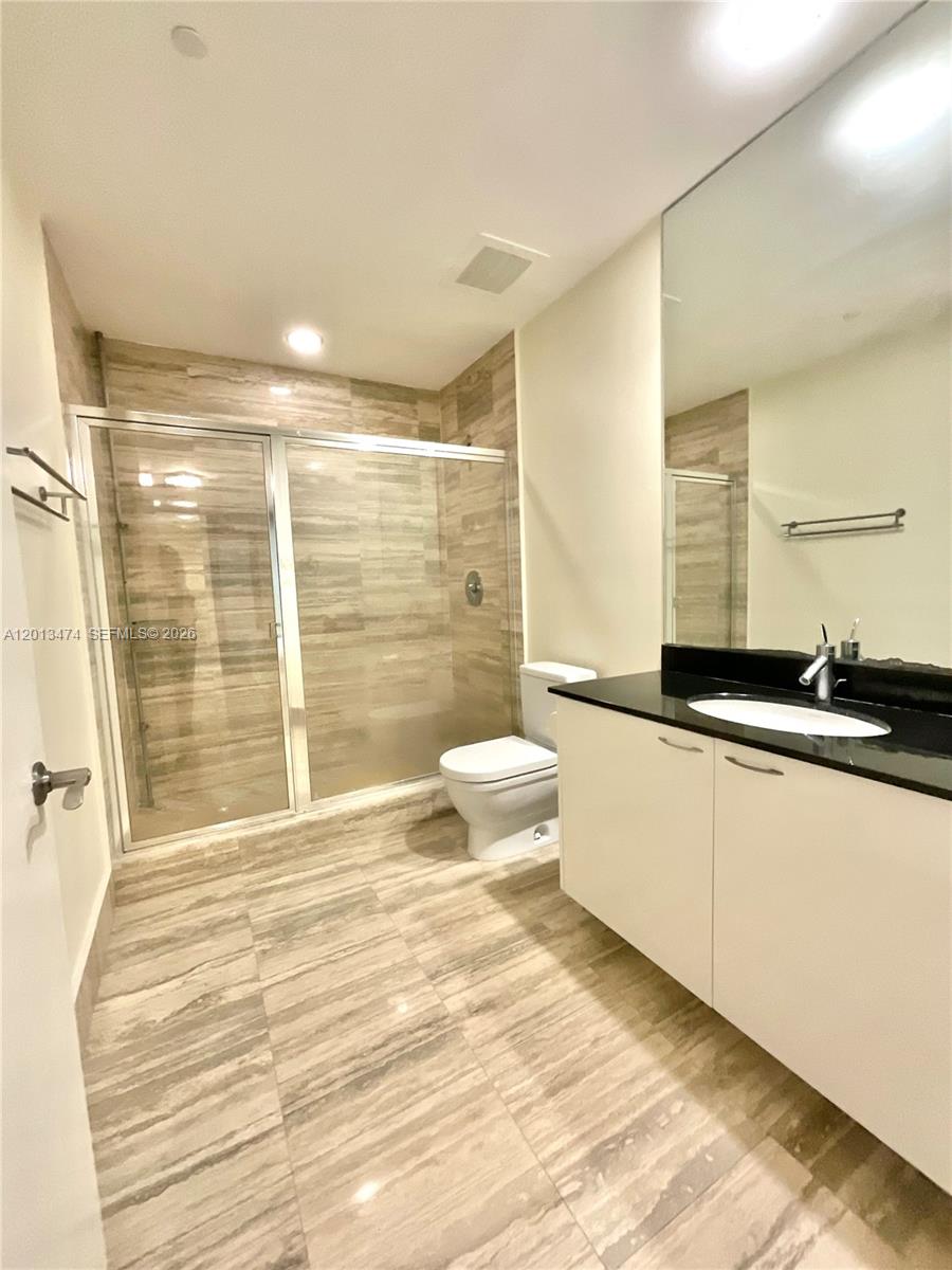 16001 Collins Avenue 703 Property Photo 22