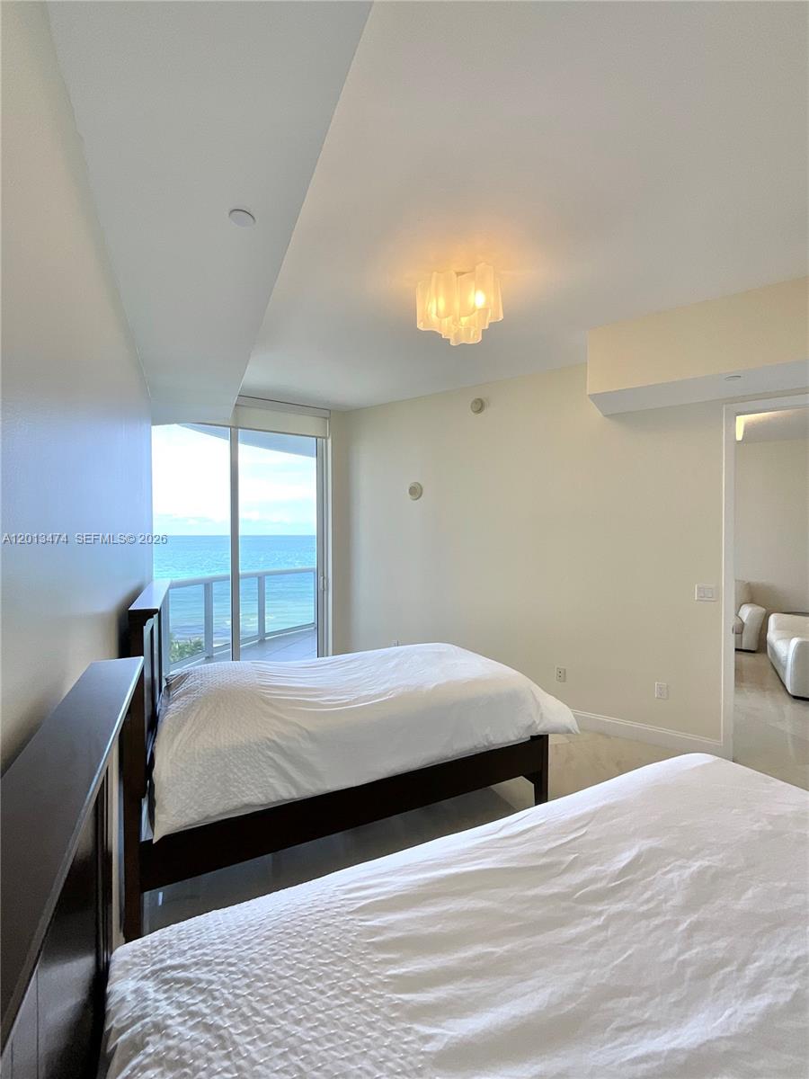 16001 Collins Avenue 703 Property Photo 25