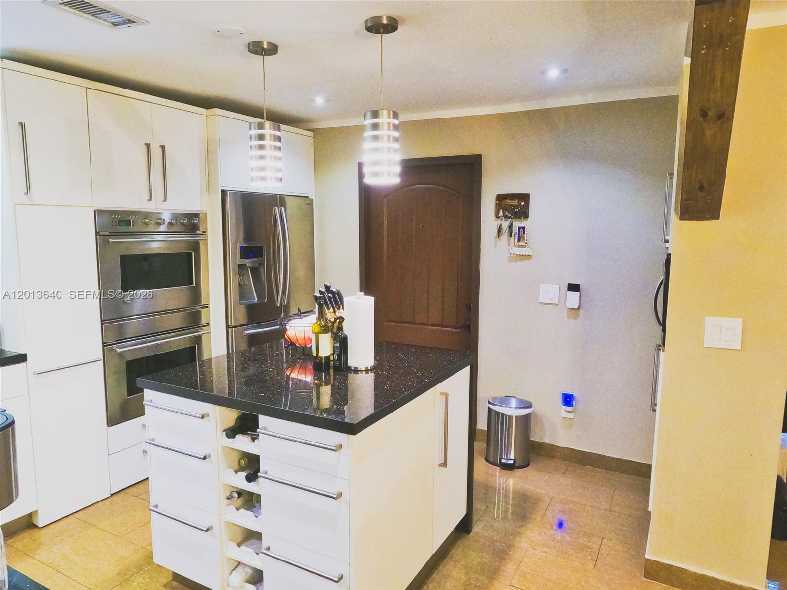 A12013640 Property Photo 12