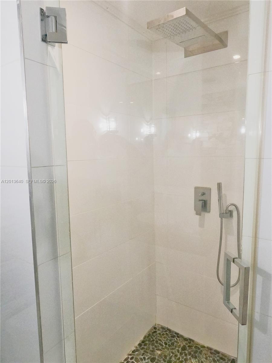 A12013640 Property Photo 21