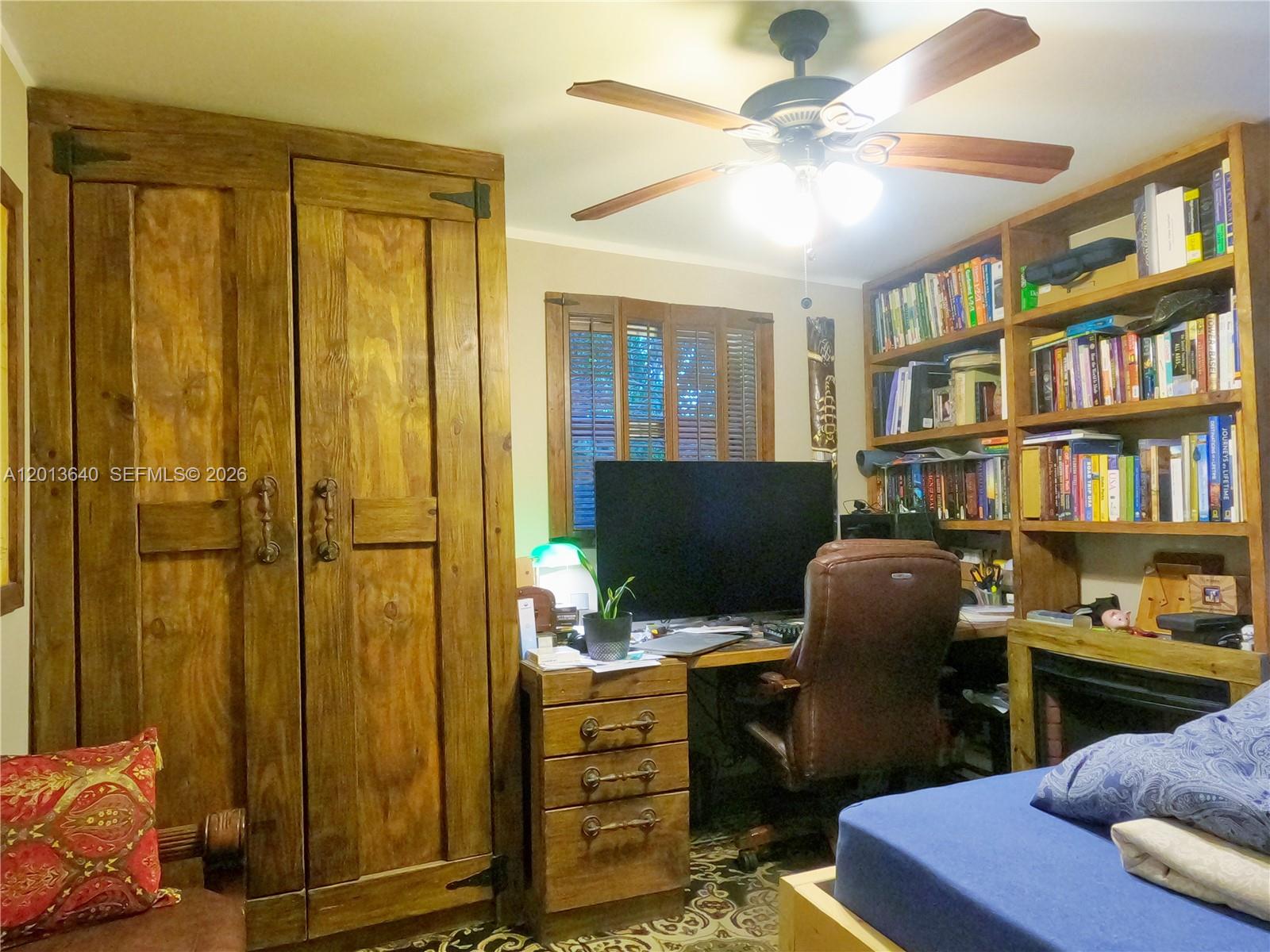 A12013640 Property Photo 22