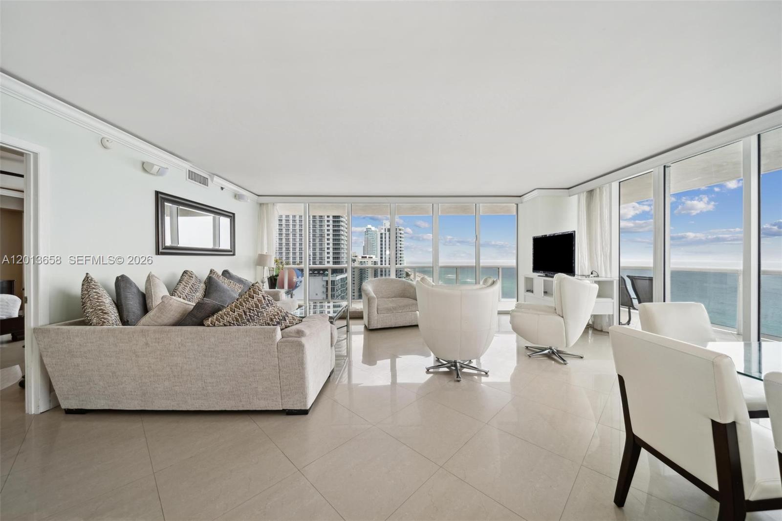 1830 S Ocean Drive 1701 Property Photo 2